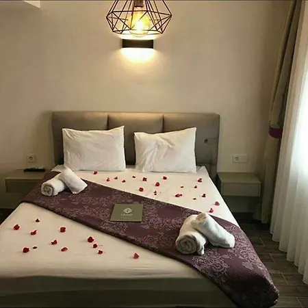 Bed and Breakfast Ocean Suites Akbük